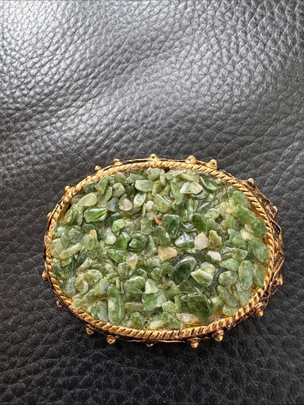 Vintage Gold-Tone Green Aventurine Stone chip Gemstone Brooch Pendant - Picture 2 of 6